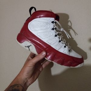 Air Jordan 9